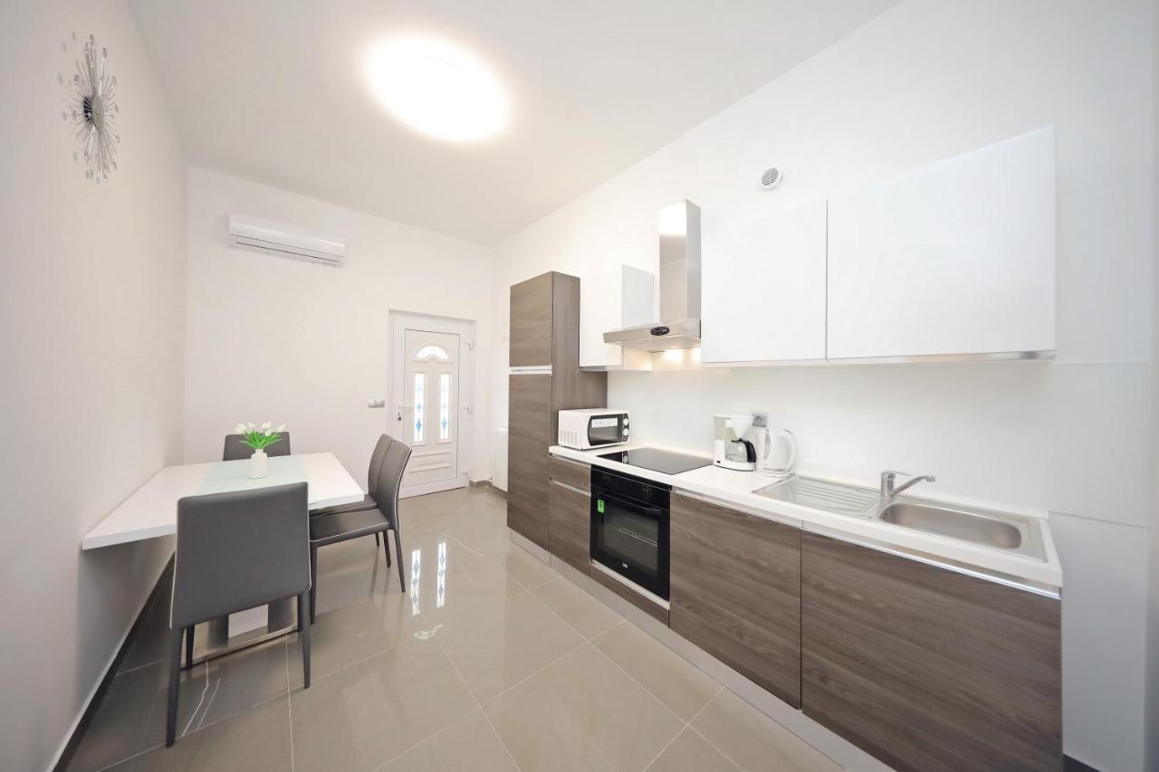 Apartmani Rudi Vir Extérieur photo