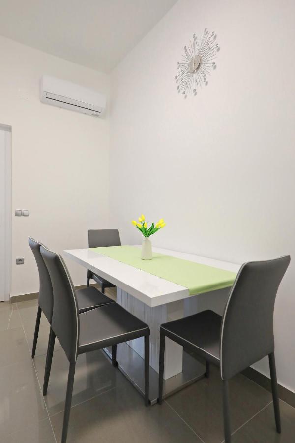 Apartmani Rudi Vir Extérieur photo
